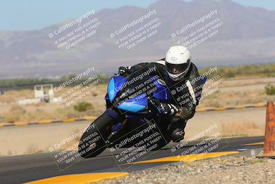 media/Oct-08-2022-SoCal Trackdays (Sat) [[1fc3beec89]]/Turn 9 Inside (10am)/